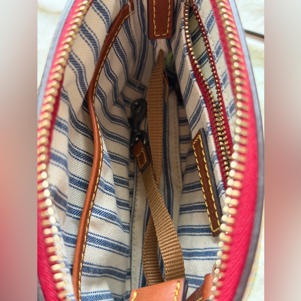 Dooney & Bourke Wayfarer Camden Dome Crossbody Green Bag with Leather Brown Trim - Picture 7 of 12